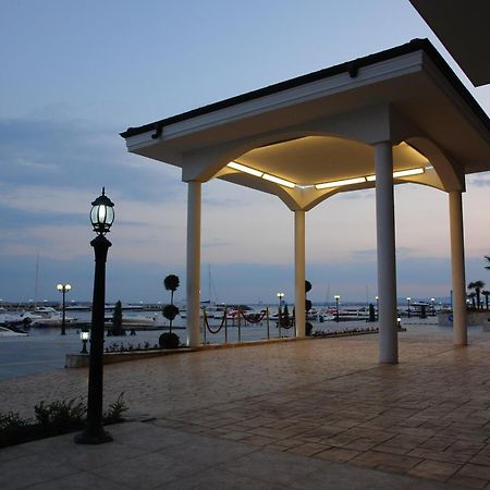 Hotel Palace Marina Dinevi スヴェティ・ヴラス エクステリア 写真