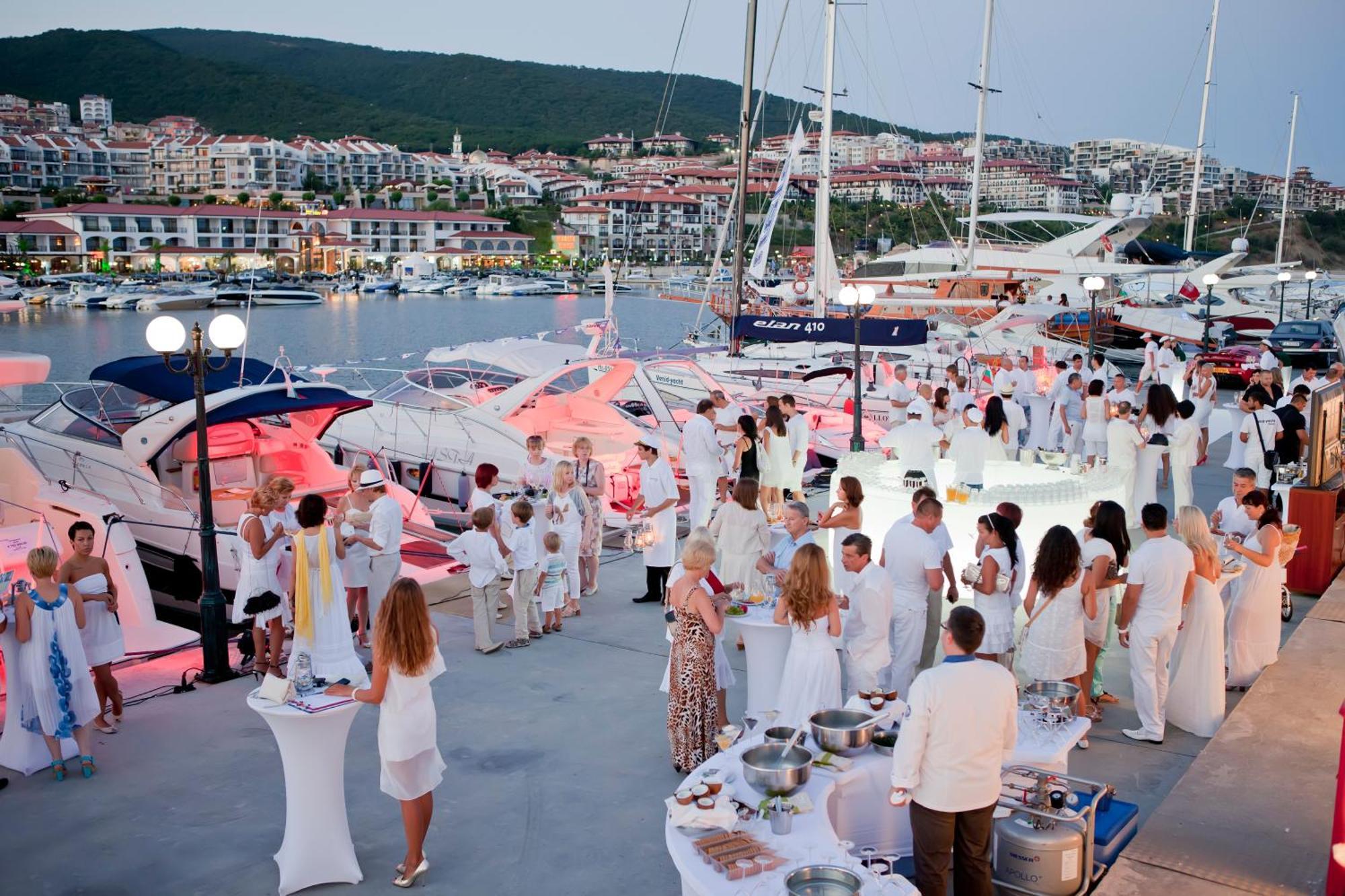 Hotel Palace Marina Dinevi スヴェティ・ヴラス エクステリア 写真