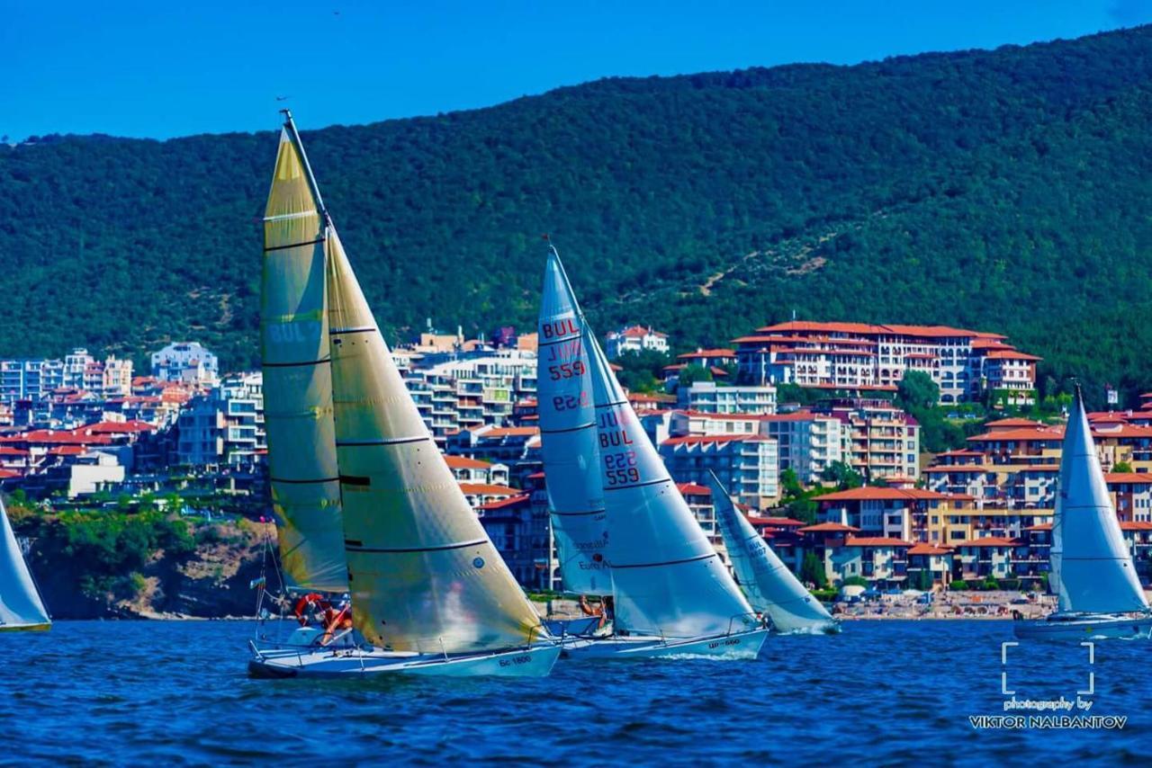Hotel Palace Marina Dinevi スヴェティ・ヴラス エクステリア 写真